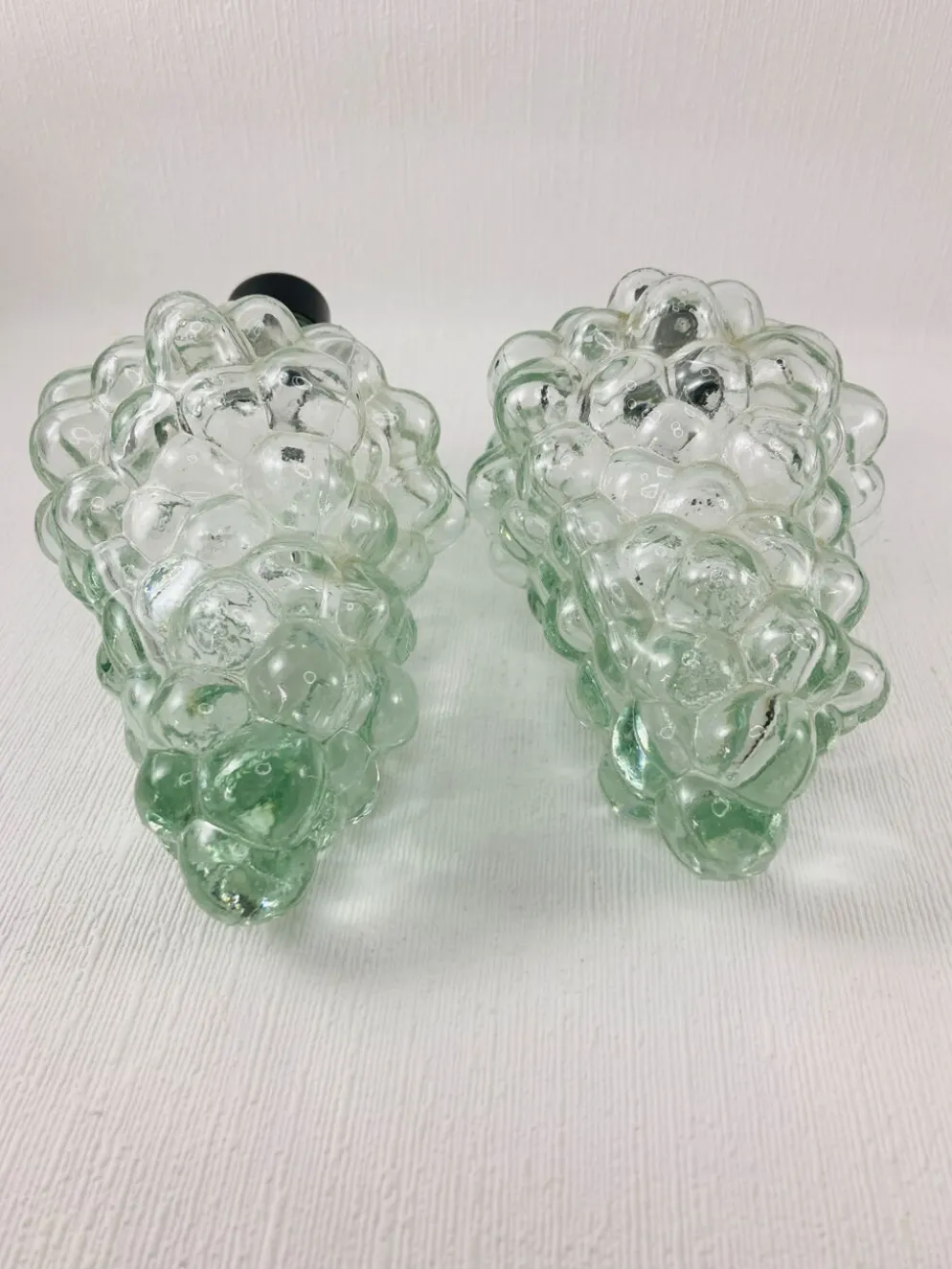 2 bouteilles carafes grappes de raisin en verre - Empoli - Vintage