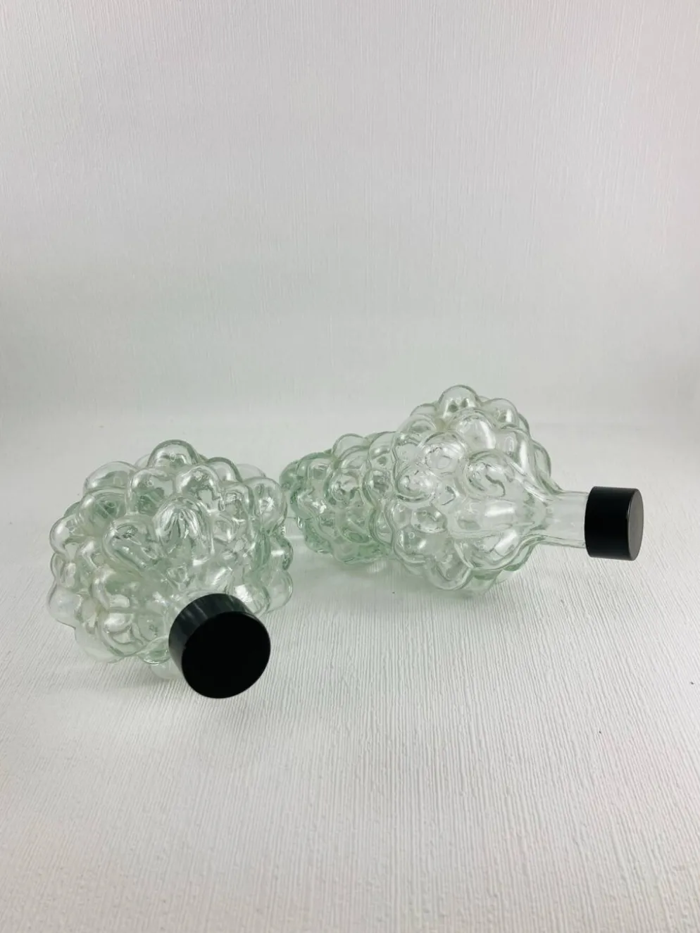 2 bouteilles carafes grappes de raisin en verre - Empoli - Vintage