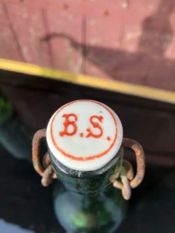 Bouteilles de bière bouchon porcelaine
