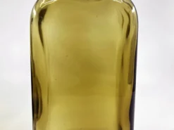 3 bouteilles de pharmacie en verre ambré moulé • bouchons bakélite • 1950