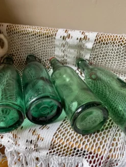 Bouteilles en verre anciennes