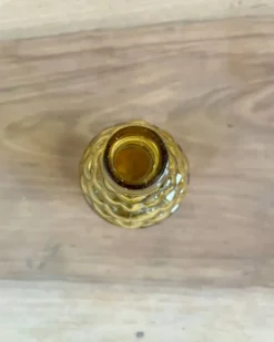 Bouteille 70s en verre jaune