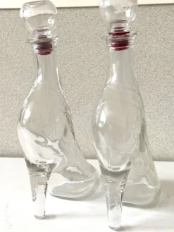 2 bouteilles flacons verre vintage modèle déposé kefla france talons hauts