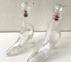 2 bouteilles flacons verre vintage modèle déposé kefla france talons hauts
