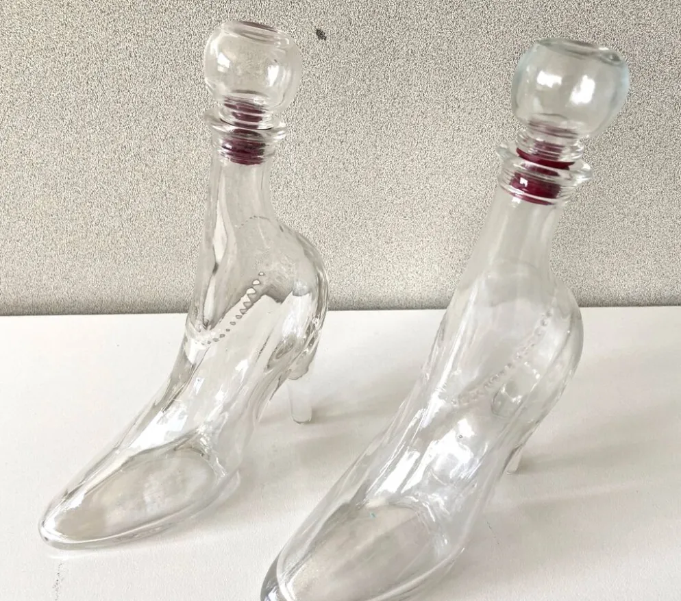 2 bouteilles flacons verre vintage modèle déposé kefla france talons hauts