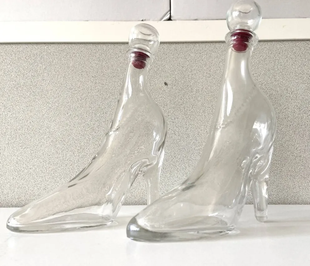 2 bouteilles flacons verre vintage modèle déposé kefla france talons hauts