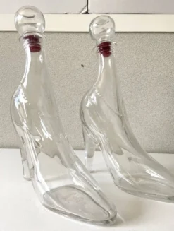 2 bouteilles flacons verre vintage modèle déposé kefla france talons hauts