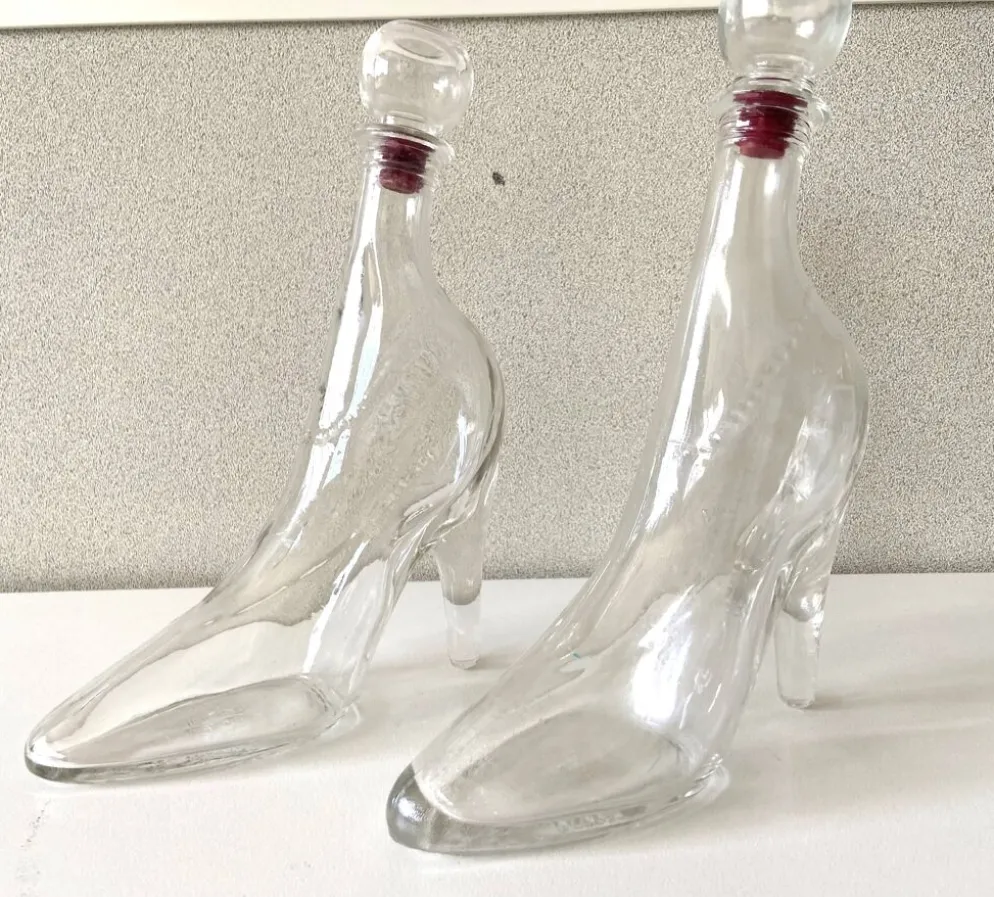2 bouteilles flacons verre vintage modèle déposé kefla france talons hauts