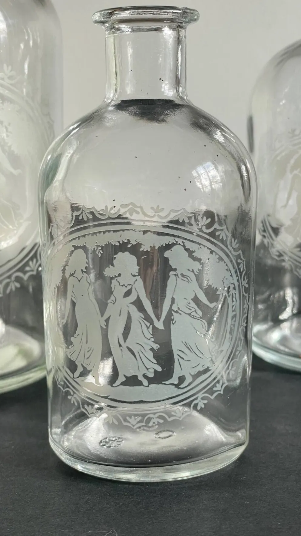 BOUTEILLES Verre Gravé et Bois VINTAGE