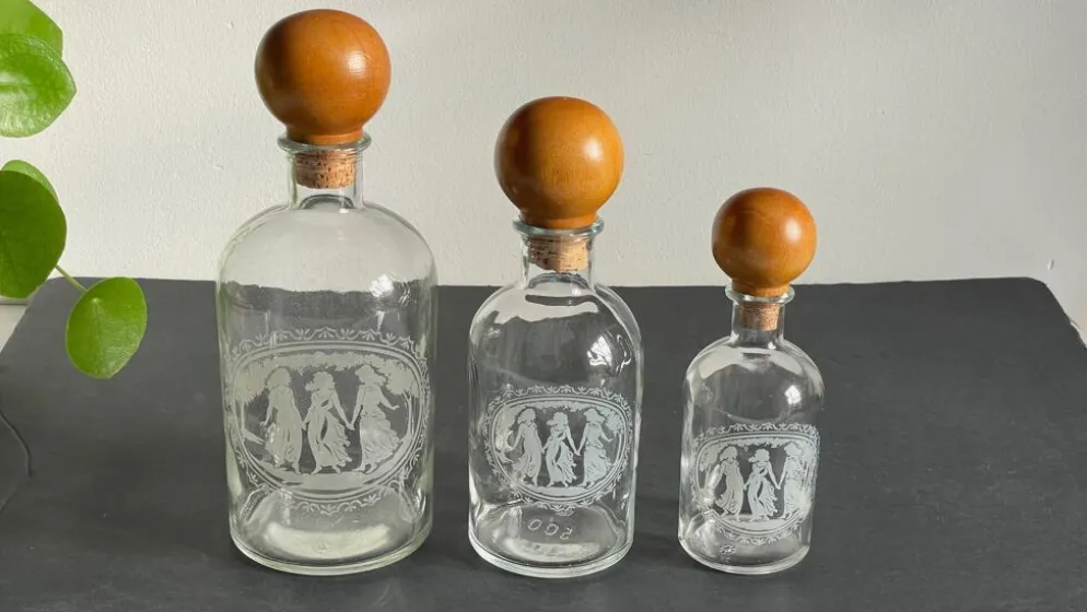BOUTEILLES Verre Gravé et Bois VINTAGE