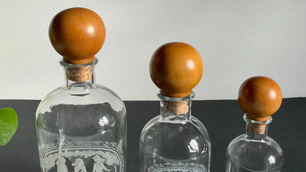 BOUTEILLES Verre Gravé et Bois VINTAGE