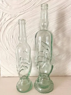 Bouteilles vintage mains Italie