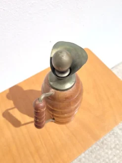 Bouteille thermos vintage en bois tourné signée T. Ergök