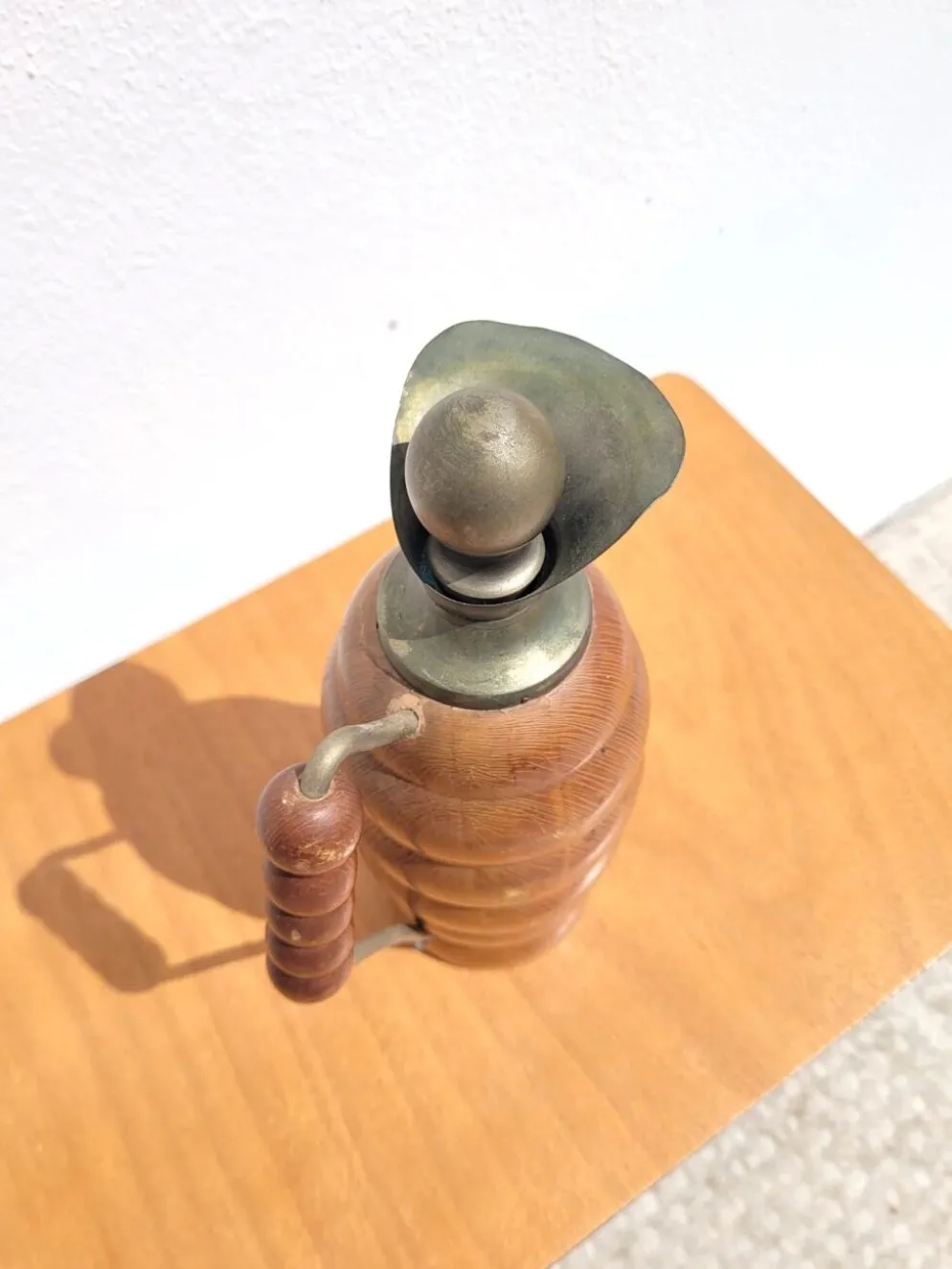 Bouteille thermos vintage en bois tourné signée T. Ergök