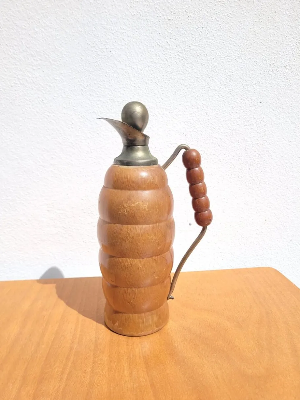 Bouteille thermos vintage en bois tourné signée T. Ergök