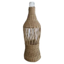 Bouteille verre et osier