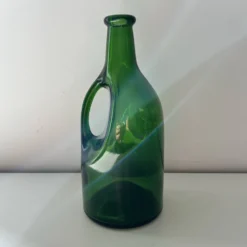 Bouteille verte en verre