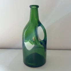Bouteille verte en verre