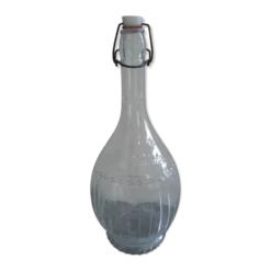 Bouteille à vin ancienne