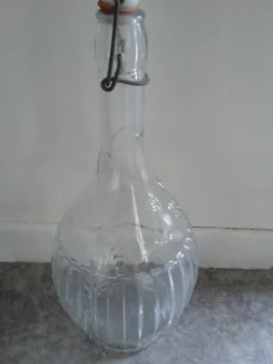 Bouteille à vin ancienne