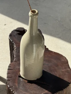 Bouteille vintage en grès beige moucheté H31