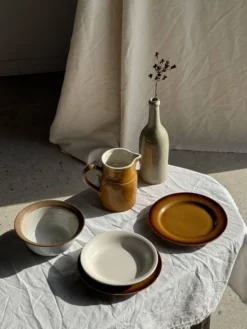 Bouteille vintage en grès beige moucheté H31