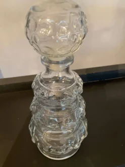 Bouteille vintage en verre moulé France