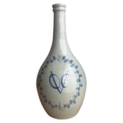 Bouteille voc produite pour la compagnie néerlandaise