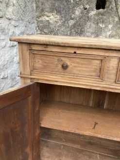 Buffet ancien