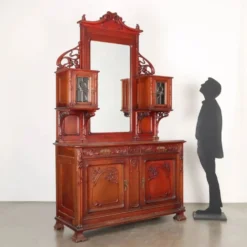 Buffet ancien Art nouveau en noyer avec décorations, Italie, XIXe siècle
