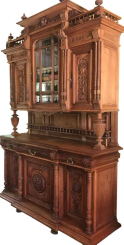 Buffet ancien, 2 corps en chêne massif style Henri II, vitrine en verre biseauté
