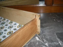 Buffet ancien deux corps en bois sculpté - plateau marbre - très bel état