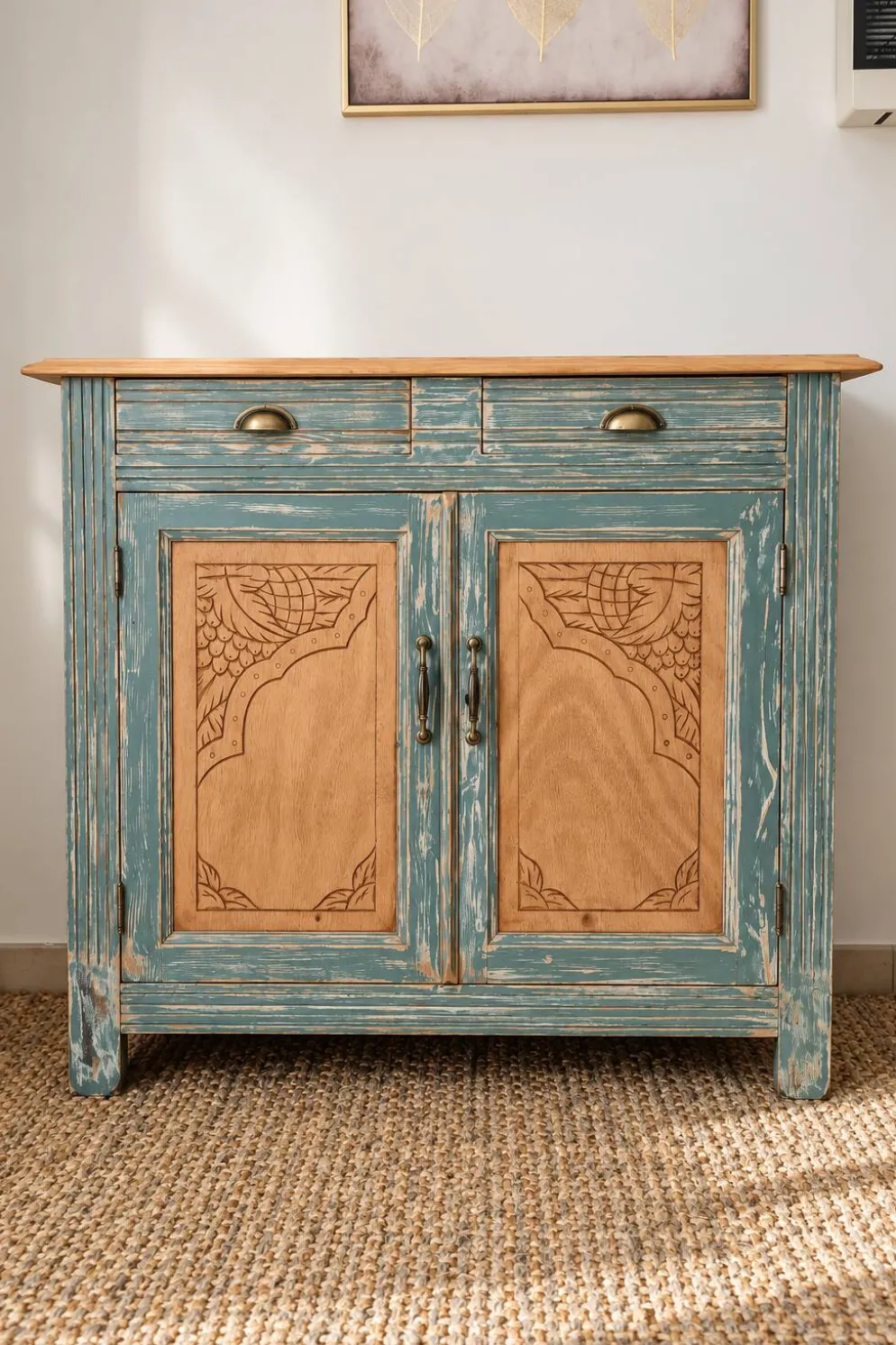 Buffet ancien en bois patiné bleu vert – 2 portes, 2 tiroirs