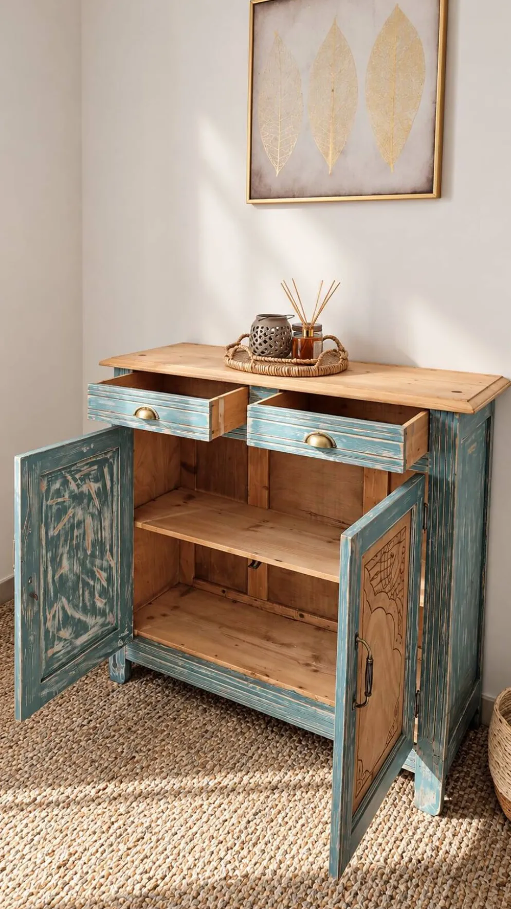 Buffet ancien en bois patiné bleu vert – 2 portes, 2 tiroirs