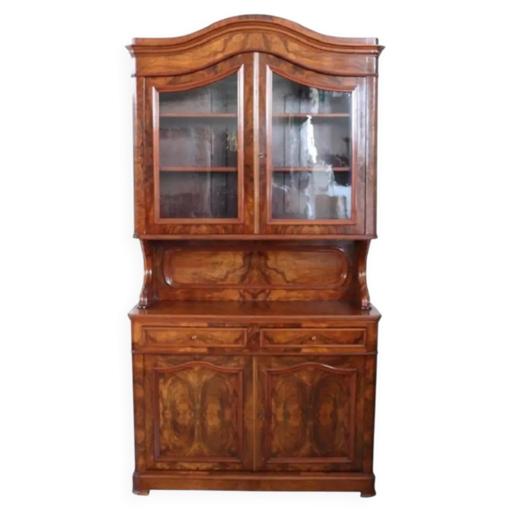 Buffet ancien en noyer ronce, Italie, milieu du 19e siècle.