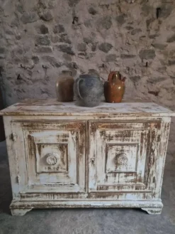 Buffet ancien français en pin avec patine vieillie, vers 1870–1900