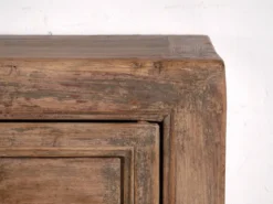 Buffet ancien à panneaux en bois de pin – Chine, vers 1900