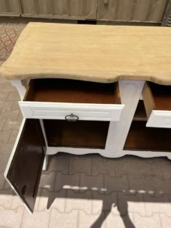 Buffet ancien relooke