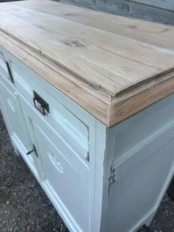 Buffet ancien relooké – esprit campagne chic / vintage