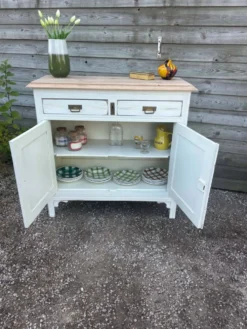 Buffet ancien relooké – esprit campagne chic / vintage