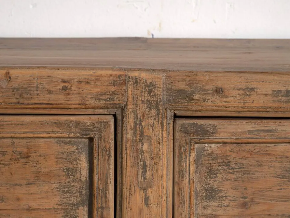Buffet ancien à trois portes en bois de pin – Chine, vers 1900