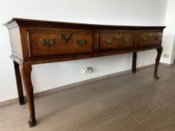 Buffet anglais ancien - période Reine Anne