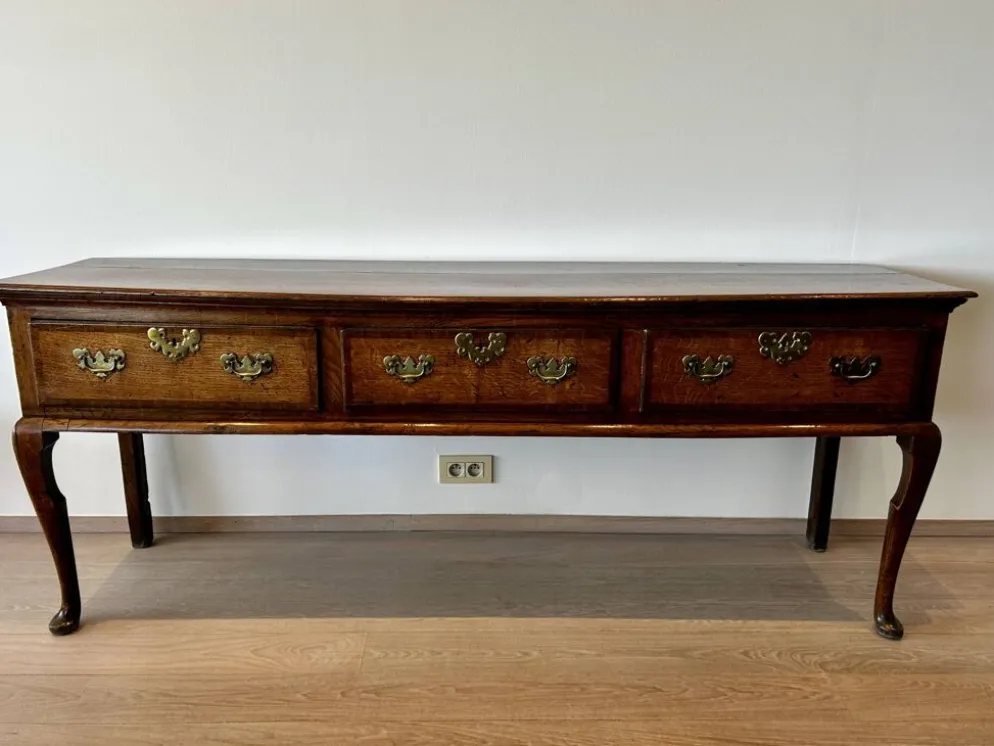 Buffet anglais ancien - période Reine Anne