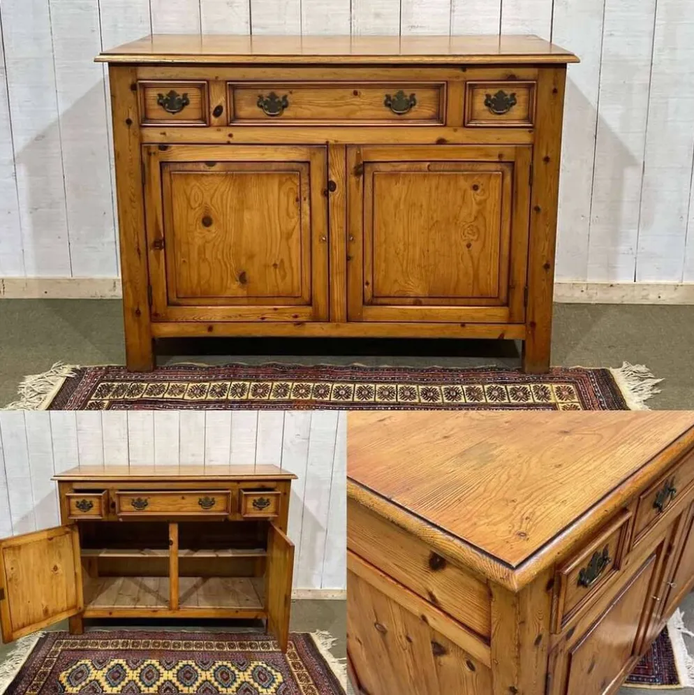 Buffet anglais en sapin des années 1950