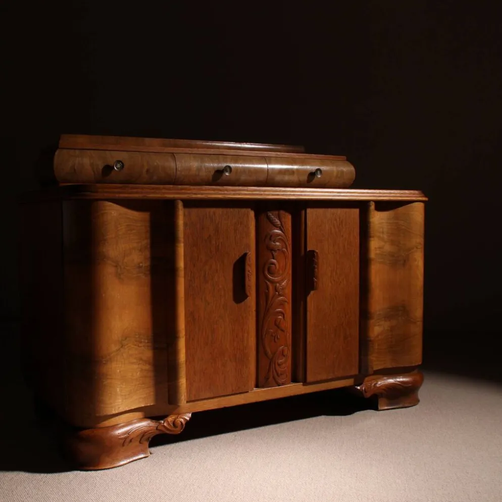 Buffet Art Déco avec superstructure en chêne et noyer | Allemagne années 1920
