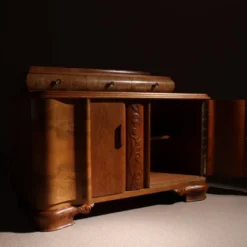 Buffet Art Déco avec superstructure en chêne et noyer | Allemagne années 1920