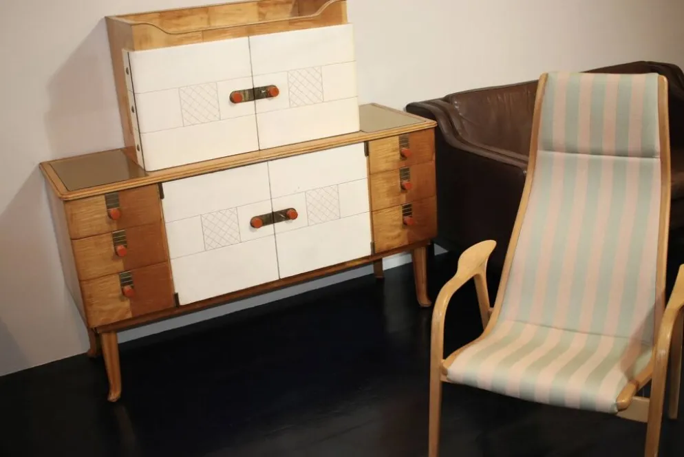 Buffet art déco en érable, cuir et verre, Laszlo Hoenig, Londres années 1940.