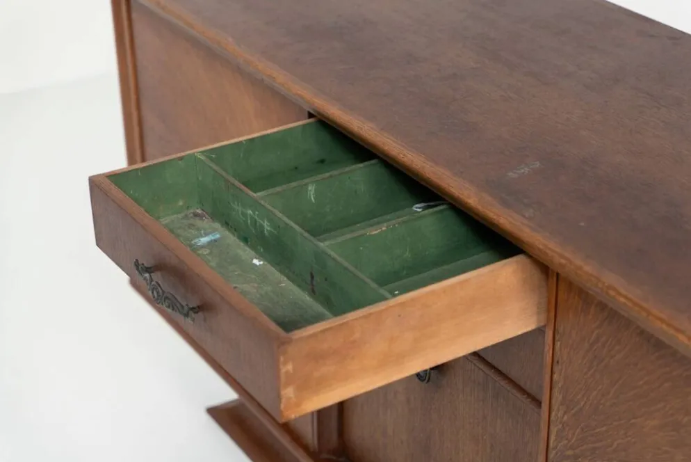 Buffet art déco (Europe, années 1930).