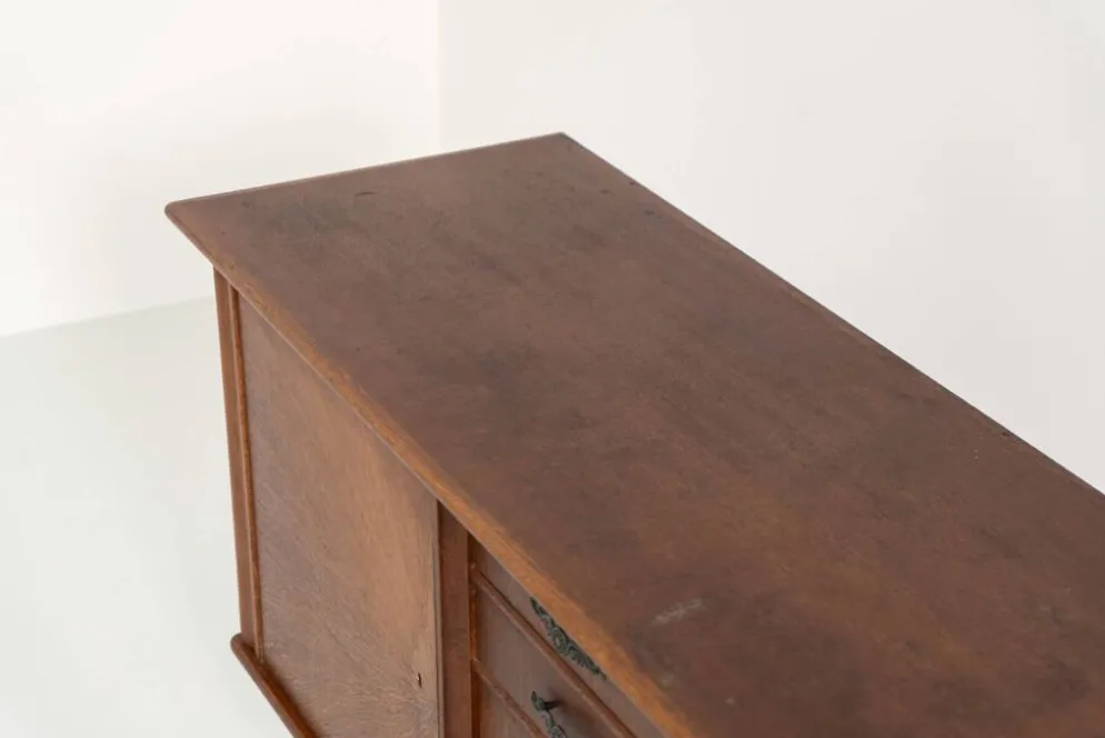Buffet art déco (Europe, années 1930).