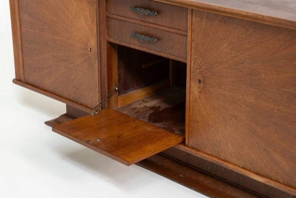 Buffet art déco (Europe, années 1930).